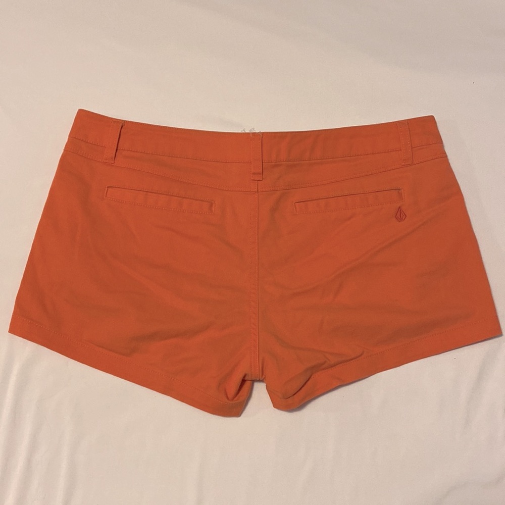 Volcom Shorts - Picture 2 of 3